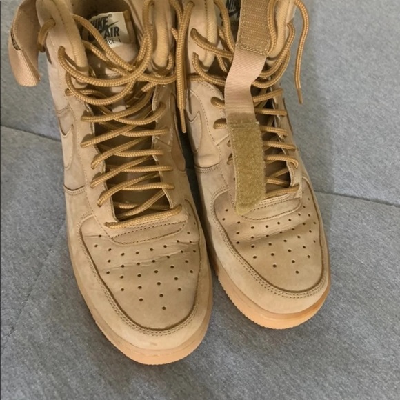 Nike Air Force 1 - Picture 1 of 2